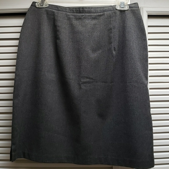 Skirt - Picture 2 of 2